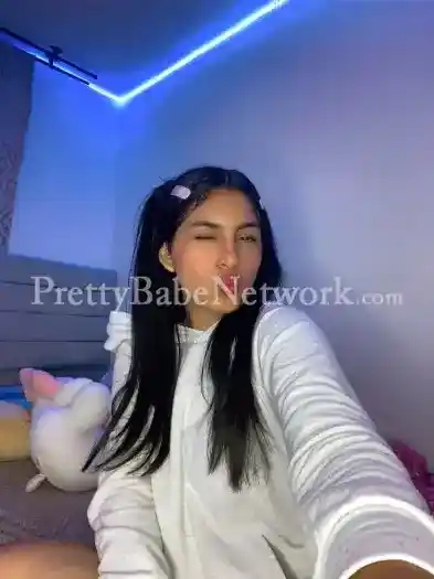 Anusha—College Call Girl in Goregaon for Paid Dating and GFE