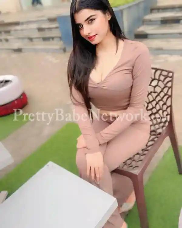 College Call Girl Ayushi Kurana - Get Best Escort Services in Juhu