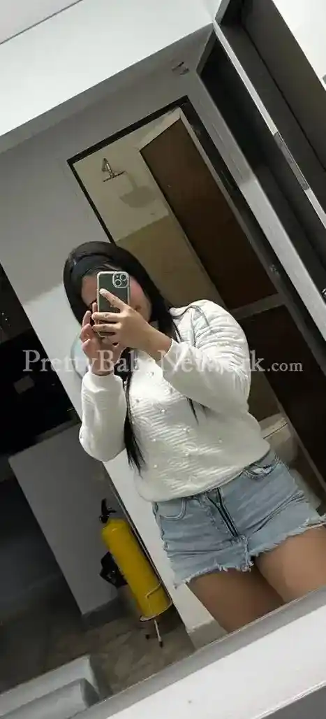 Young College Student Dolly—Call Girls in Thane for Casual Sex Meets