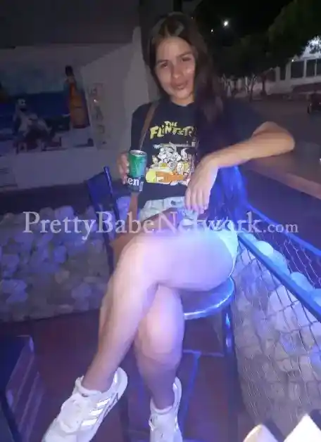 Seductive Commerce Student Kanchan—Spicy College Escort in Kalyan for GFE