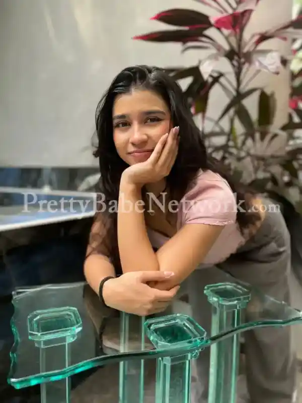 Rashi—Young College Escort for Sex Dating in Mira Bhayandar