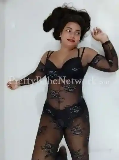 Independent Mumbai College Escort Yogita For Private Sex Meets and Strip Shows