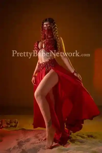 Habiba - Arabic Escort Girl in Juhu Mumbai For A-Level Sex