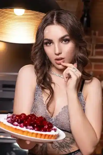 Habiba - Arabic Escort Girl in Juhu Mumbai For A-Level Sex