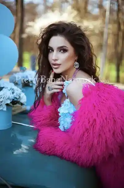 Habiba - Arabic Escort Girl in Juhu Mumbai For A-Level Sex