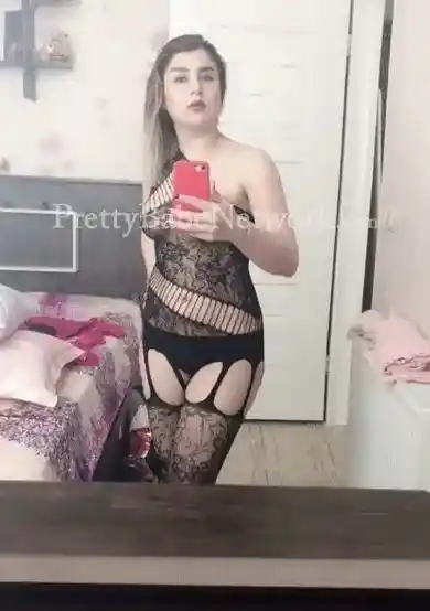 Super Hot Arabian Escort Model Haniya For Lovely Intimate Sex