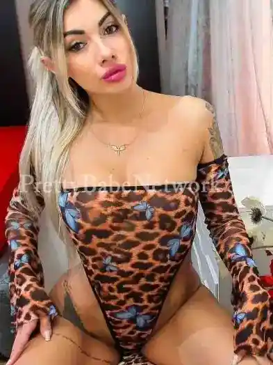 British Escort Stephenie—Blonde Beauty for Wild Sex Encounter