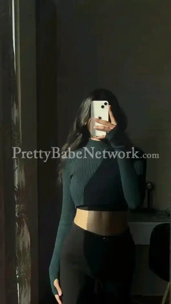 TV Celebrity Escort Akansha for High-Class Services