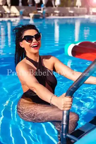 Celebrity Escort Aksara—VIP Influencer for Nude Sex