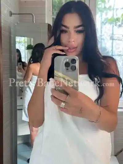 American Adult Film Actress Fiona For Pornstar Experience