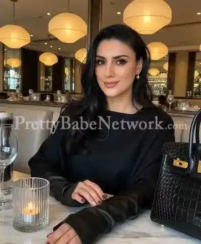 Hot Actress Cum TV Celebrity Niyati—Independent Escort in Lokhandwala Complex