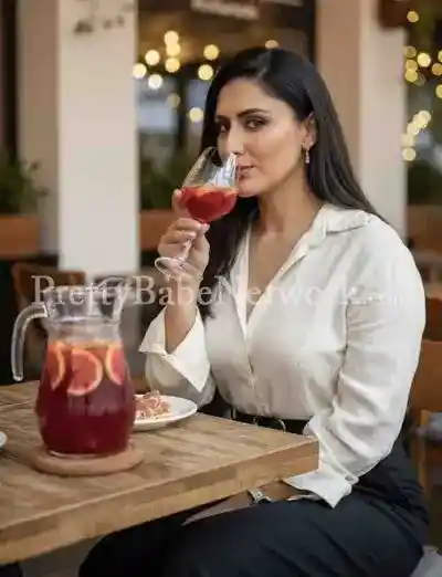 Hot Actress Cum TV Celebrity Niyati—Independent Escort in Lokhandwala Complex