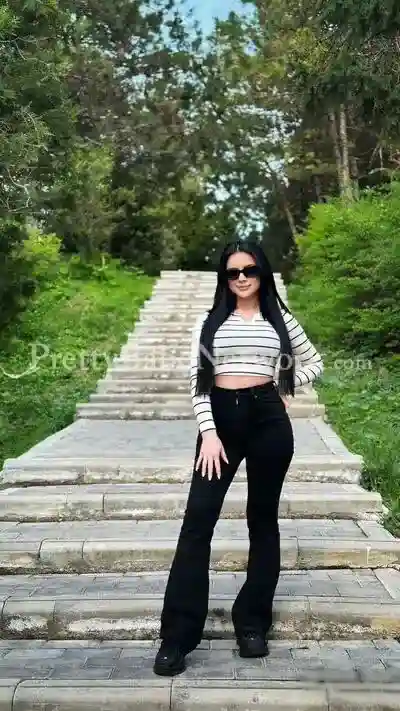 An International Traveler and Activist, Rozy—Celebrity Escort in Mumbai near Churchgate Road