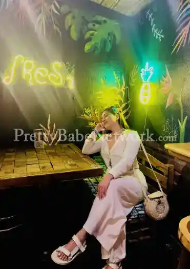 Hot Fitness Influencer Sapna—Famed Celebrity Escort in Mumbai, Andheri West