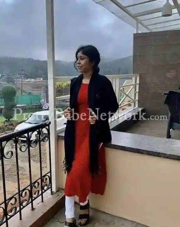 Traditional Beauty Aashna—High-Profile Escorts in Mumbai, Malad