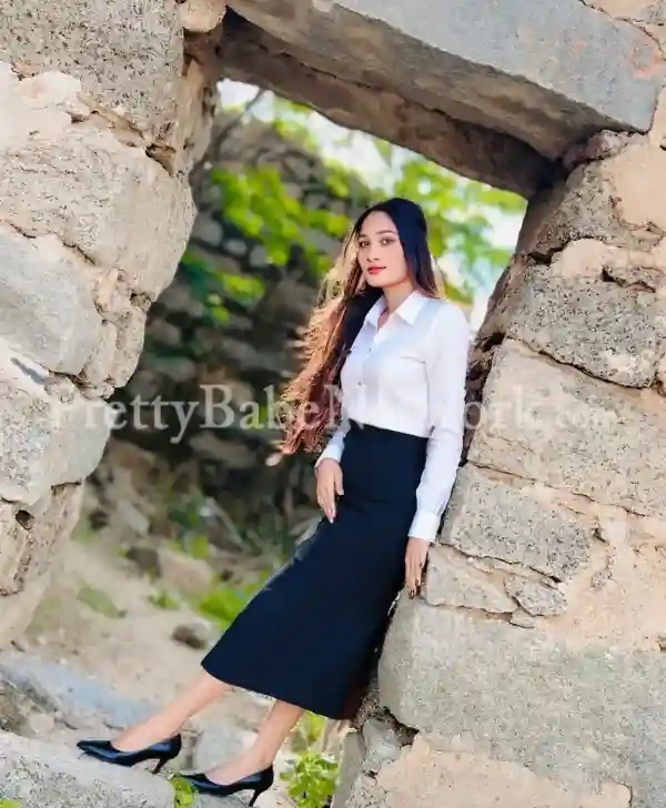 High-Profile Escort Anisha for Casual Dating and Girlfriend Experience