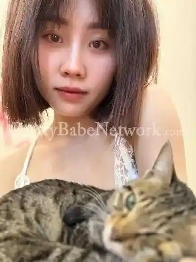 High Rated Independent Thai Girl Buppha in Hotel For Erotic Massage