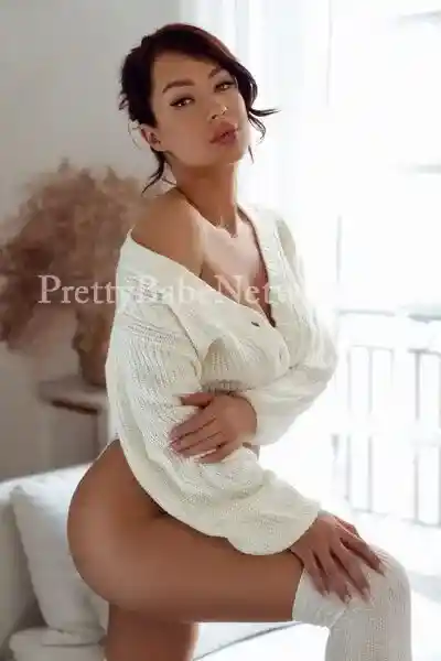 Hot Portuguese Escort Leonor For Sensual Dating Session