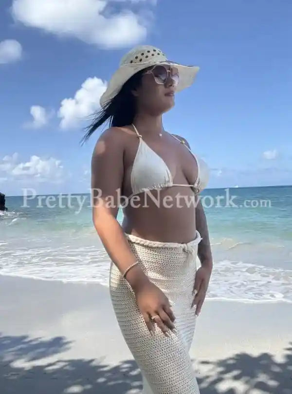 Raashi - High Profile Escort in Juhu for Dating or Beachside Fun