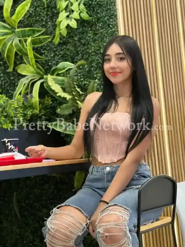 Shweta—One of the Luxury High-Profile Escorts in Malabar Hill for Meetups