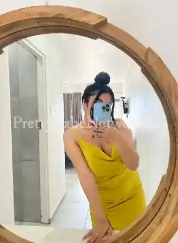 Urvi - Affordable High Profile Escort in Mumbai, Lokhandwala Complex