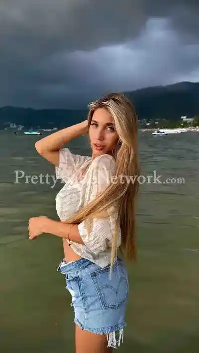 Select Young Australian Escort Harper For Incall Outcall Services