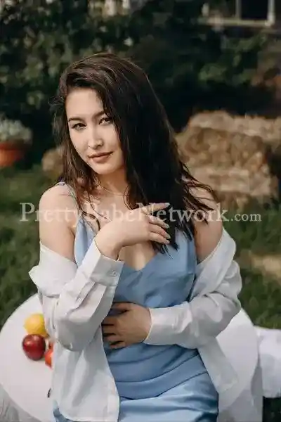 Linh—a Vietnamese Call Girl from Southeast Asia for Incall or Outcall Escort Service in Borivali