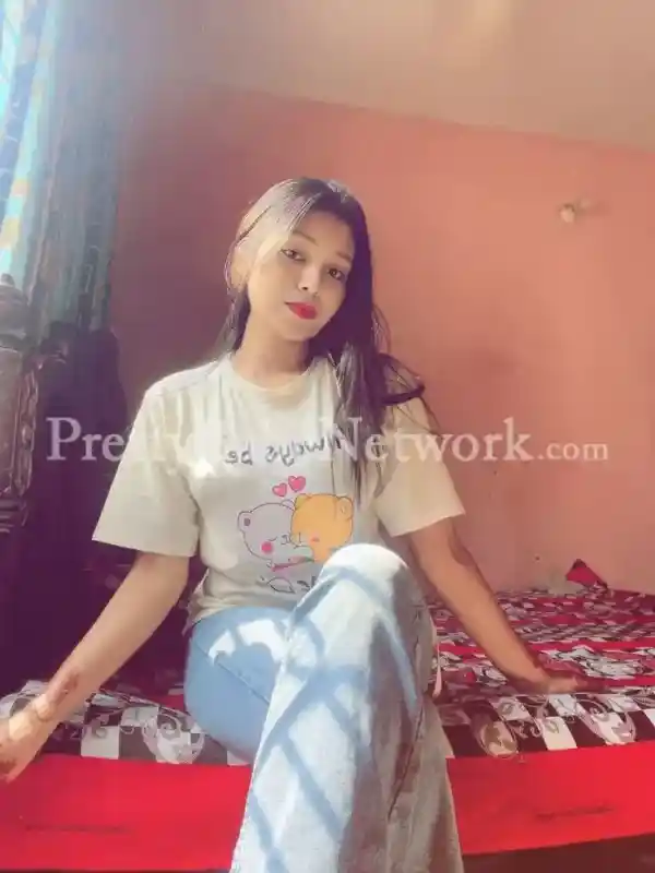 Only cash payment high profile Raveena available - Indian escort in Mumbai