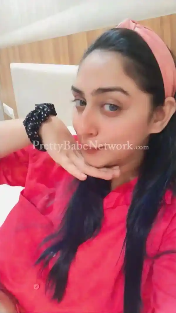 Mature Marathi Housewife Escort Woman Vasundhara For Threesome Sex