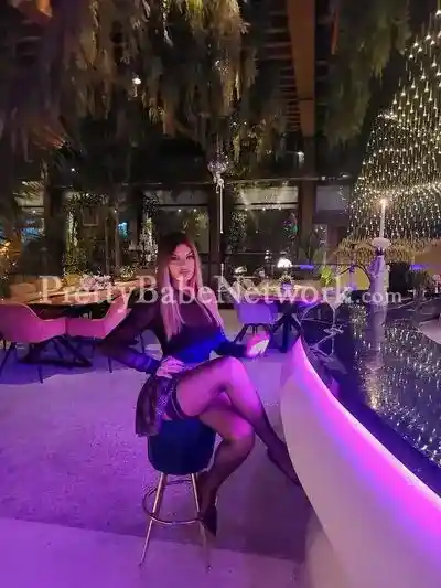 Get Ultimate Joy With Blonde Independent Turkish Model Escort Aysun Tonight