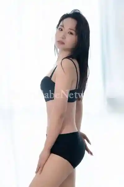 Independent Model Escort Benjawan For Massage and Sex Services