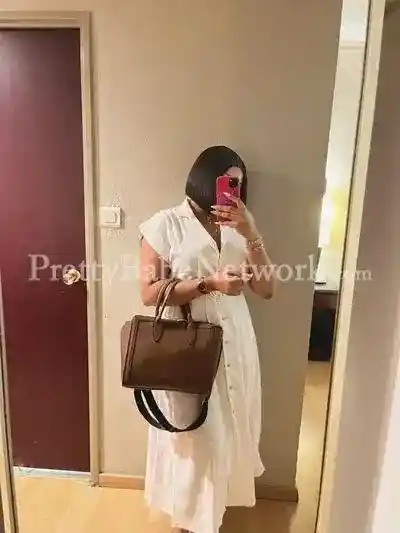 Independent African Ebony and Model Escort Mariana For Tough Sex Activities