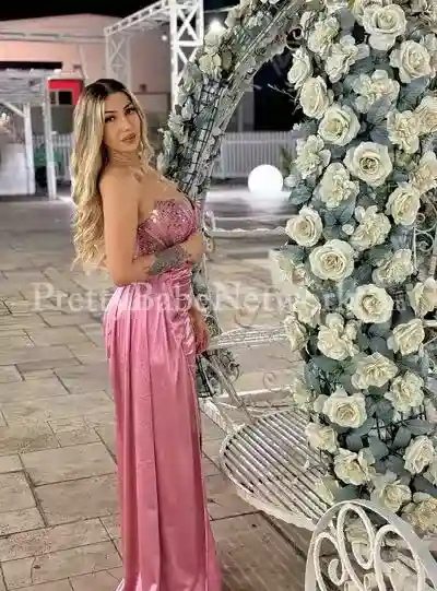 Russian Escort Girl Alexandra for Adventurous Sex or Dating