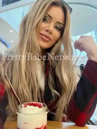 Hire Erotic Russian Model and Escort Daria To Spend Precious Sex Time