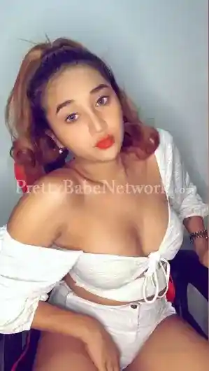 Petite Girl Izolda: Blue Eyed Young Russian Escort for Sensuality