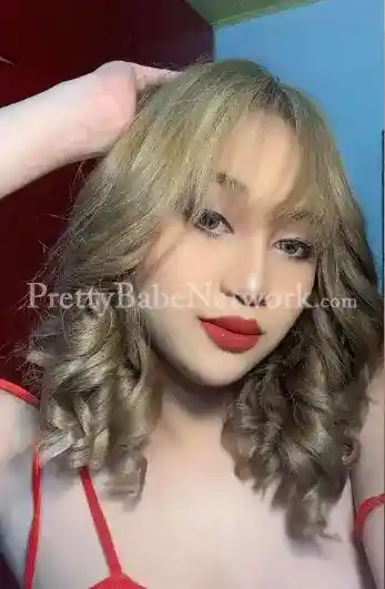 Petite Girl Izolda: Blue Eyed Young Russian Escort for Sensuality