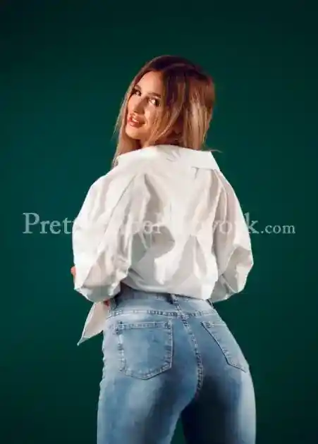 Foreigner Call Girl Lelyah—Russian Escort in Navi Mumbai for Sex Behind Closed Doors