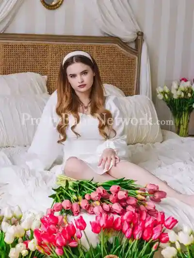 Hire a Young Russian Escort Girl Sandra in Juhu, Mumbai