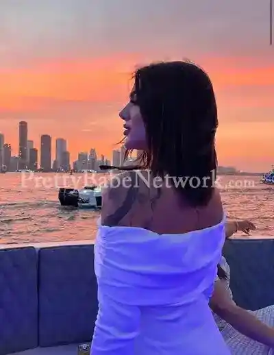 Premium Class Russian Escort Yelena for Exotic Taste of Sexuality