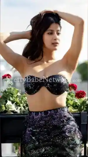 Meet VIP Escort Girl Chaitali To Spend Some Precious Sensual Moments