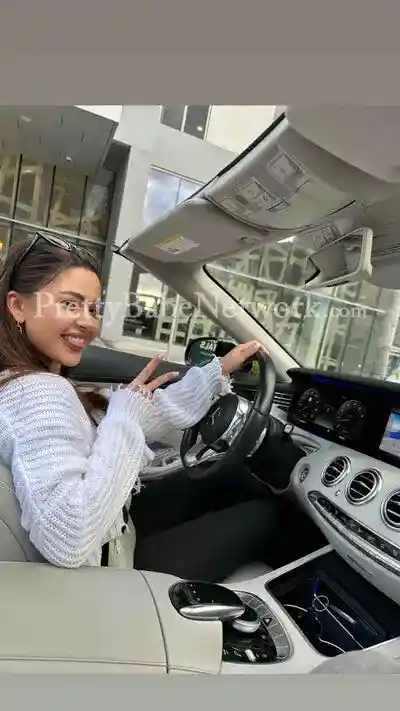 Meet Meetali Mumbai VIP Escort Girl in Andheri As a Girlfriend