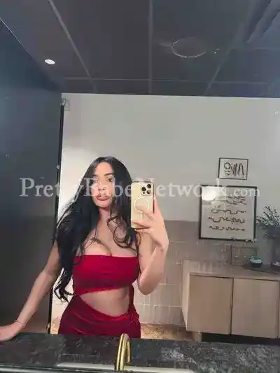 Choose VIP Escort Sakshi For Best Ever Dating Companion or Sex Night