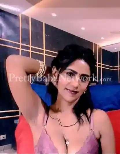 Slim Dusky Housewife Escort Madhuri For BDSM And Hardcore Sex