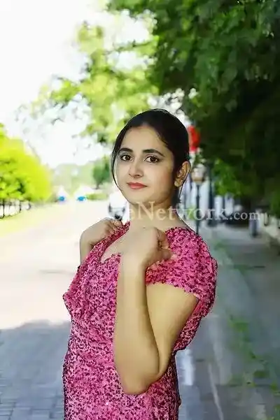 Mariam—Sassy Housewife Escort in Mumbai, 10000 per shot, available 24/7