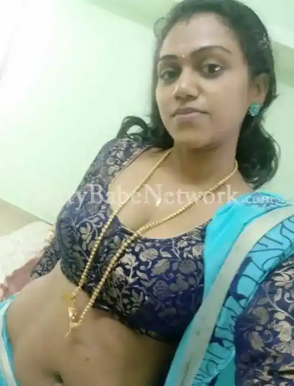 Manjuath—Busty Mallu Aunty Escort in Thane for Wild Sex Encounter