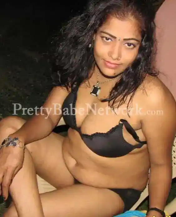 Tamil Aunty Valli—Mallu Aunty Escort Near Dadar Chowpatty Beach for Sex