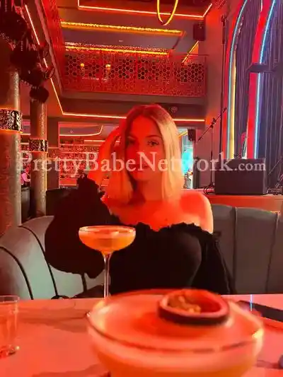 Kyra Young Australian Escort in Mumbai For Intense Foreplay