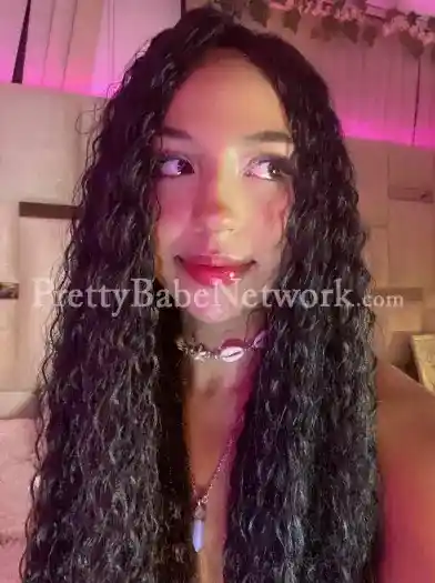 Young Lebanese Escort Rosarita For Utmost Sex Enjoyment